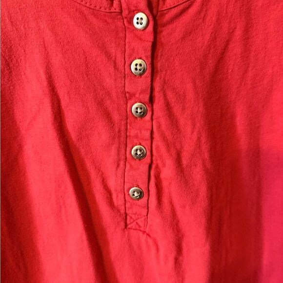 Red Sleeveless Top - Picture 2 of 6